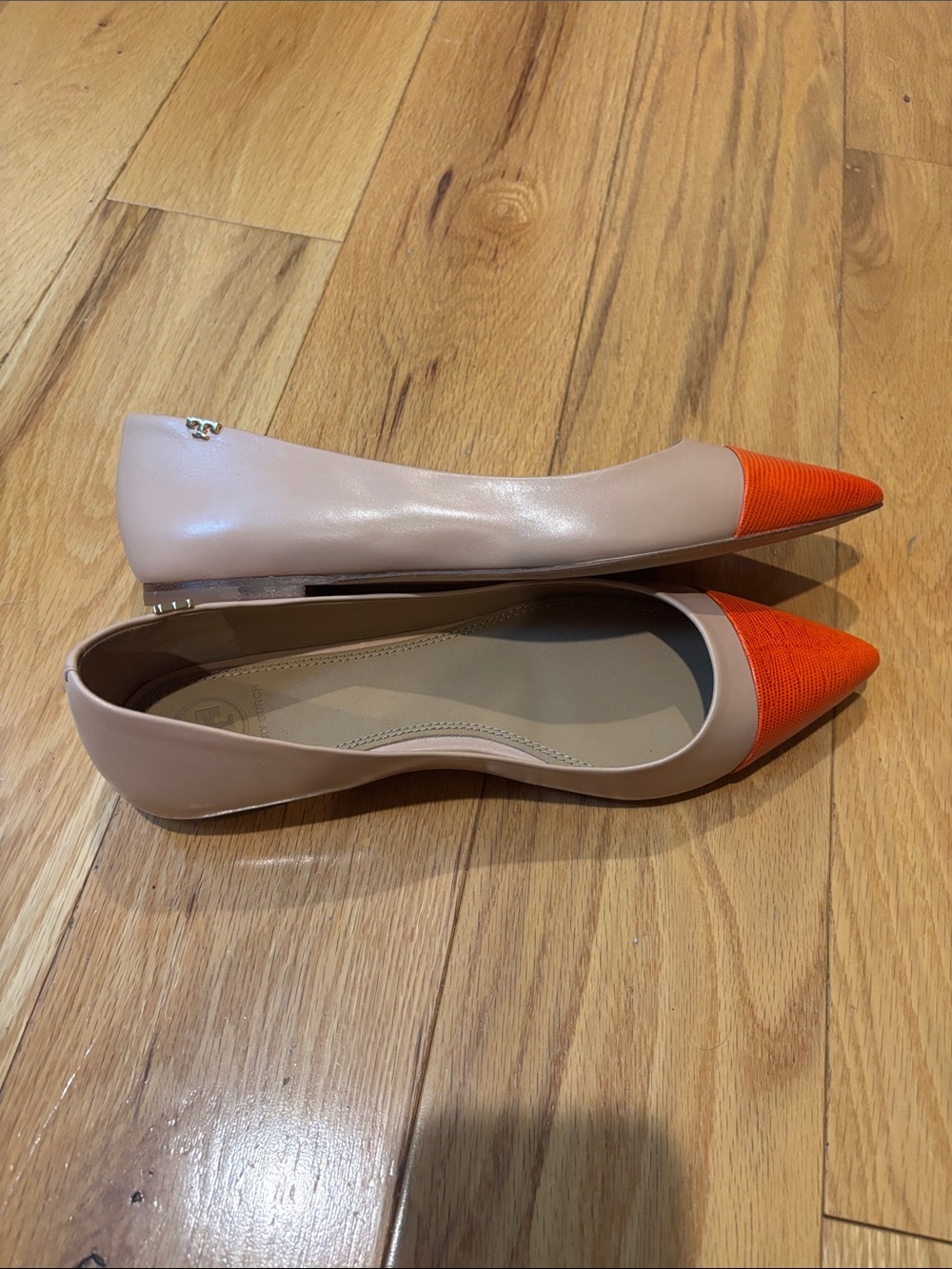 Tory Burch Penelope Embossed leather cap toe flat 9.5 - Picture 5 of 11